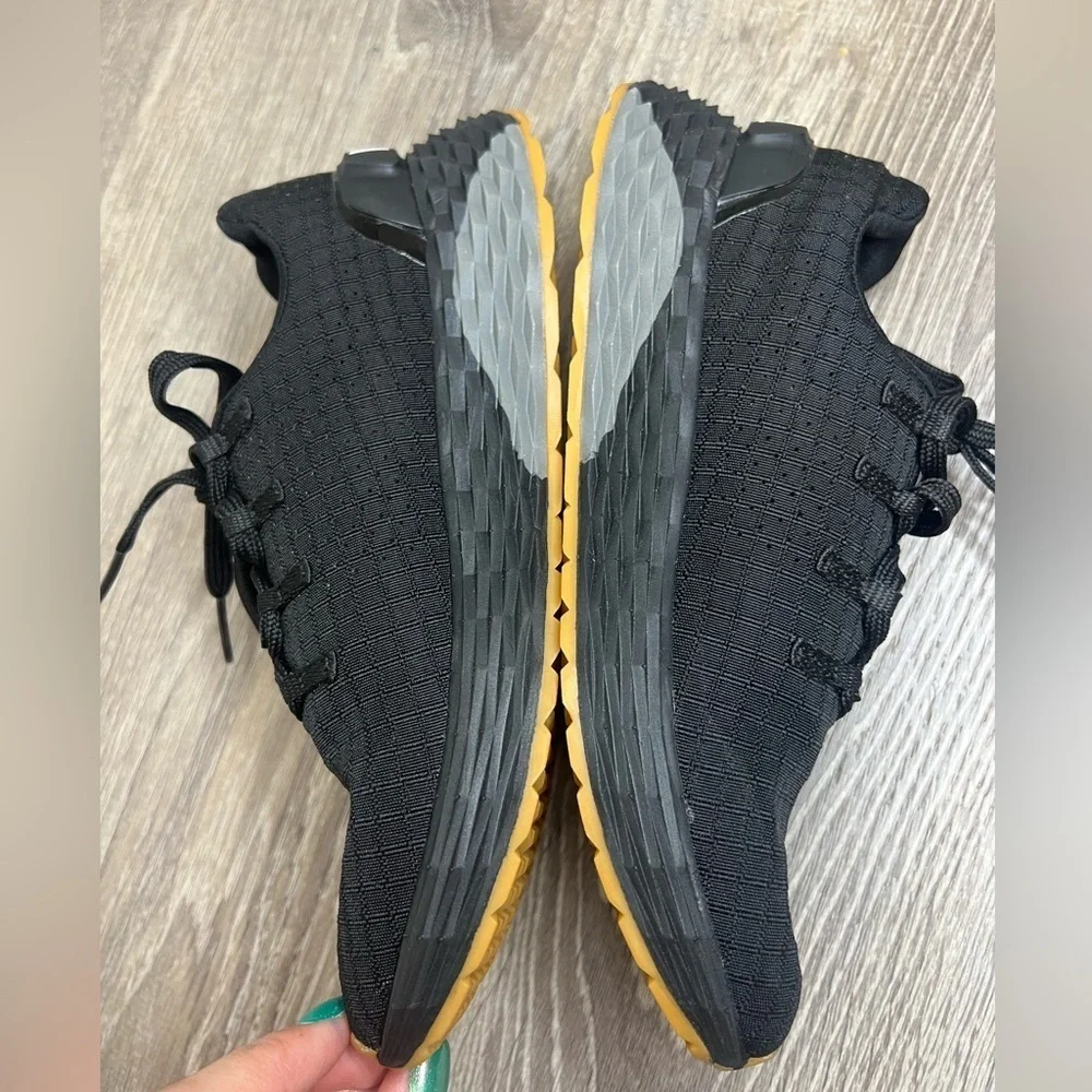 NO BULL Ripstop Runner, Black Women’s Size 5